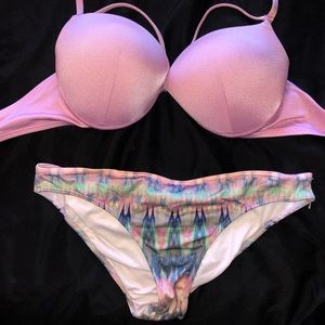 Victoria’s Secret bikini 36D and medium bottom
